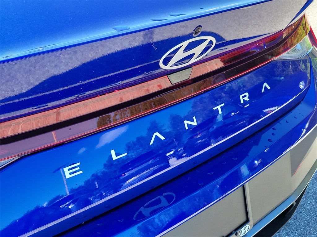 Thumbnail: 2025 Hyundai Elantra - 20