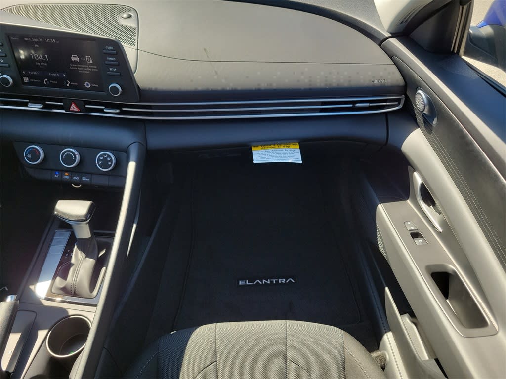 Thumbnail: 2025 Hyundai Elantra - 8