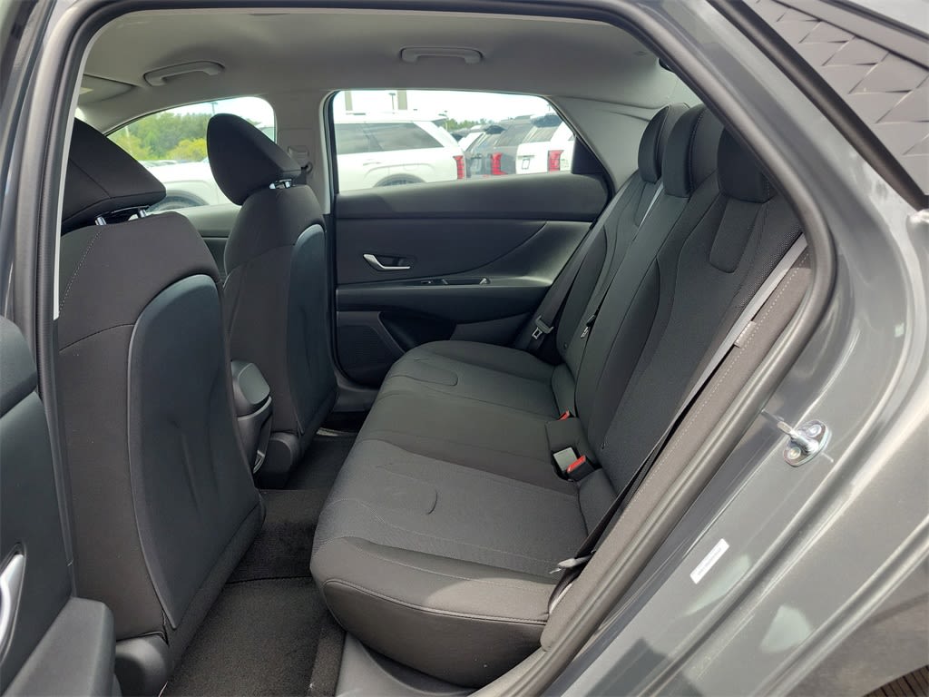 Thumbnail: 2025 Hyundai Elantra - 10