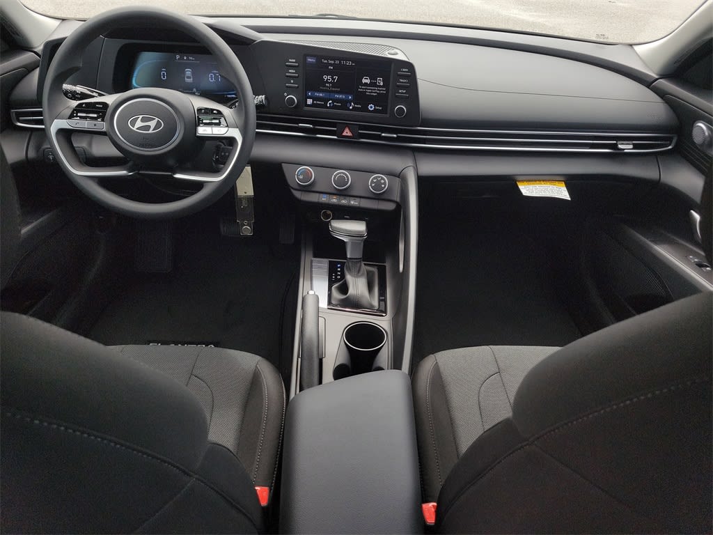 Thumbnail: 2025 Hyundai Elantra - 2