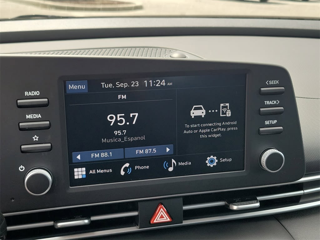 Thumbnail: 2025 Hyundai Elantra - 28