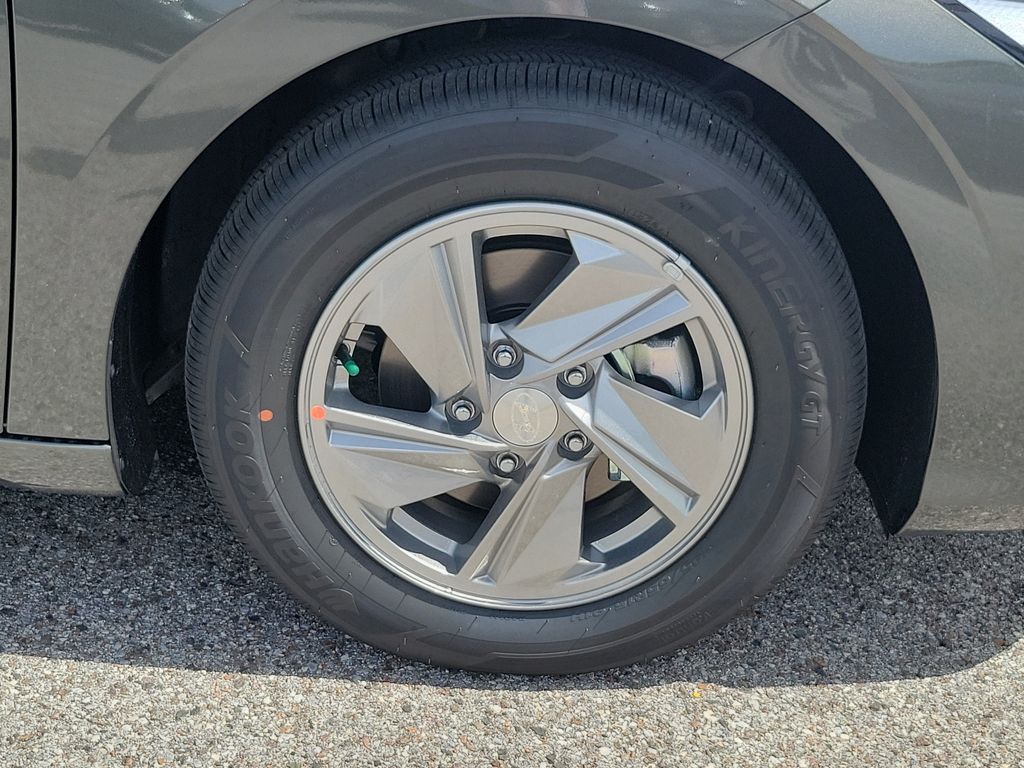 Thumbnail: 2026 Hyundai Elantra - 5