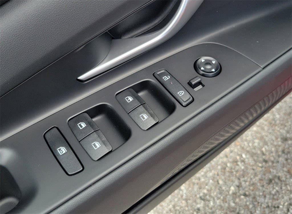 Thumbnail: 2025 Hyundai Elantra - 23