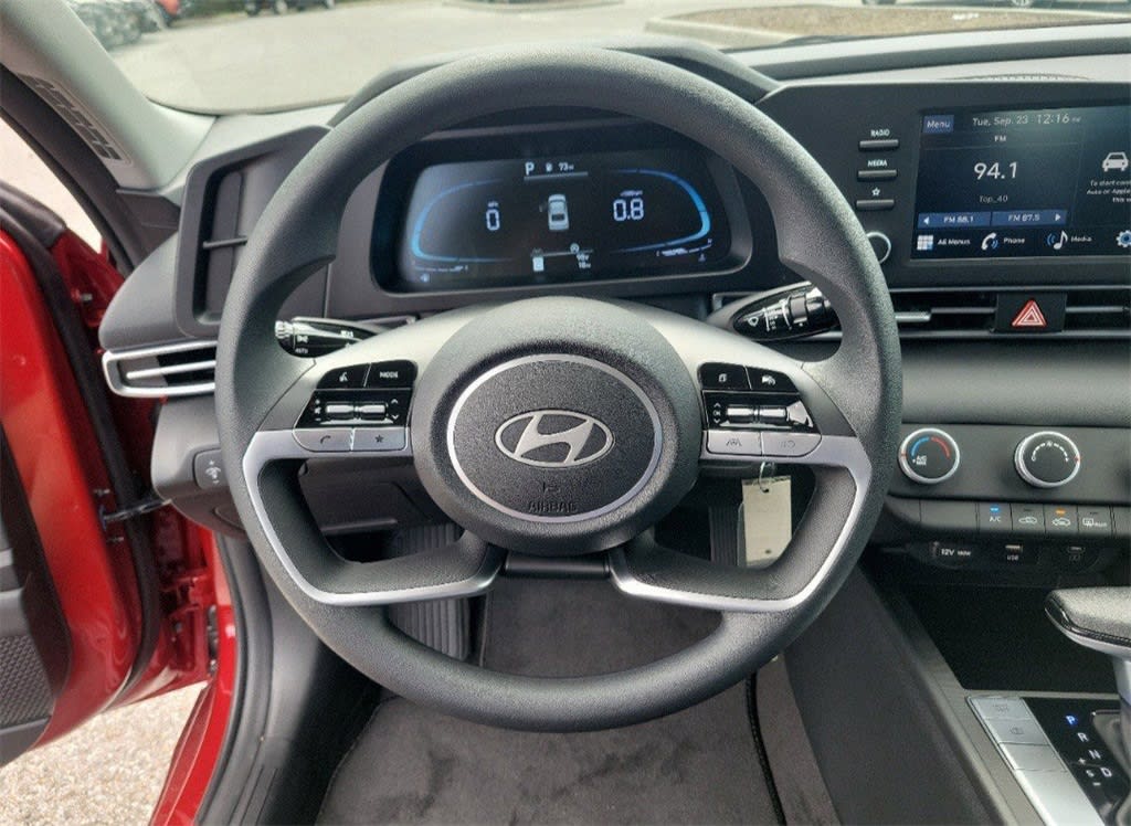 Thumbnail: 2025 Hyundai Elantra - 10