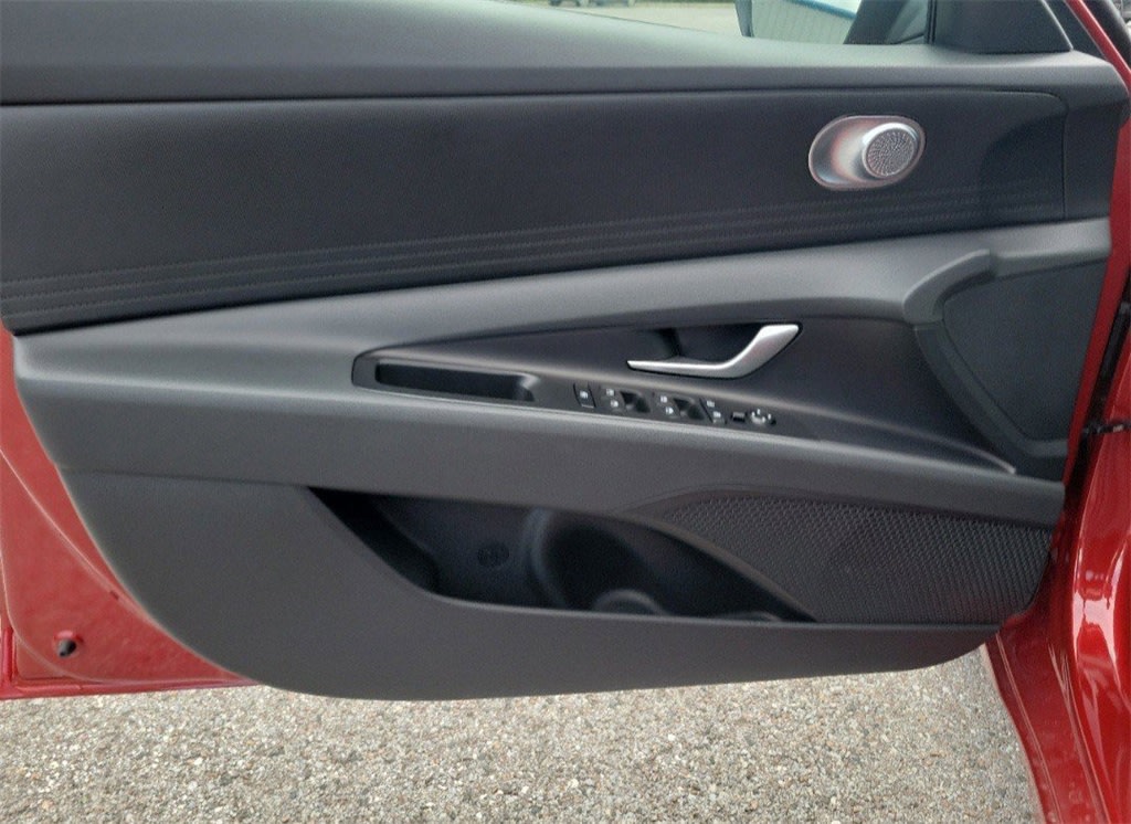 Thumbnail: 2025 Hyundai Elantra - 22