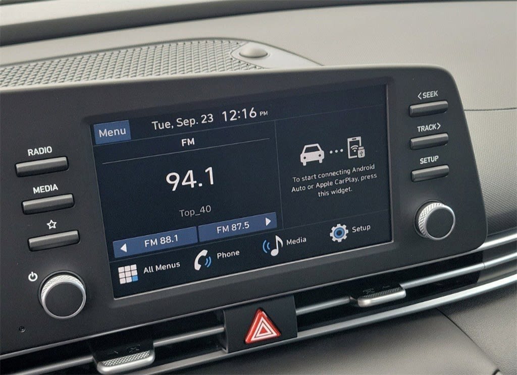 Thumbnail: 2025 Hyundai Elantra - 28