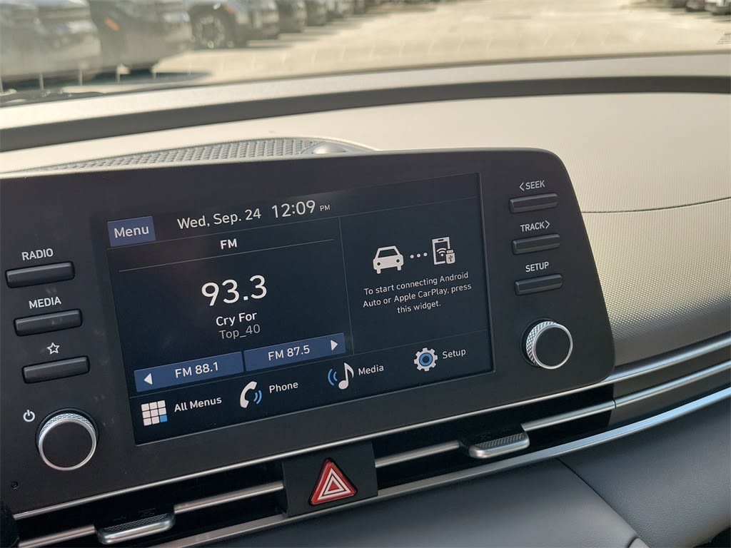 Thumbnail: 2025 Hyundai Elantra - 14