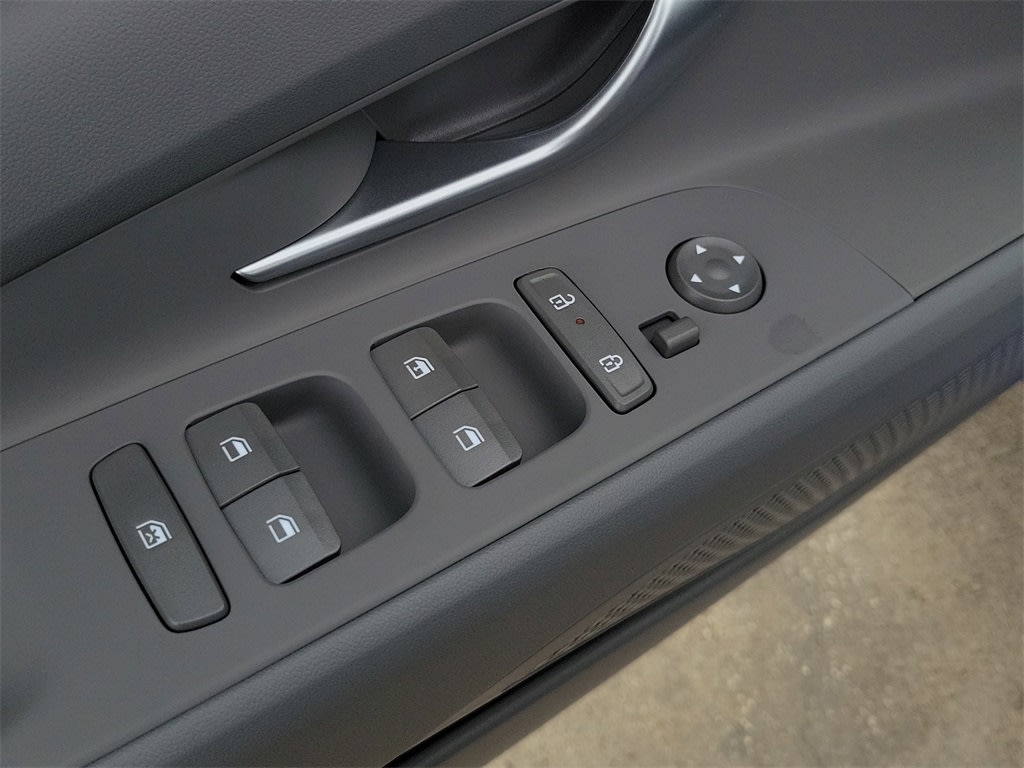 Thumbnail: 2025 Hyundai Elantra - 23