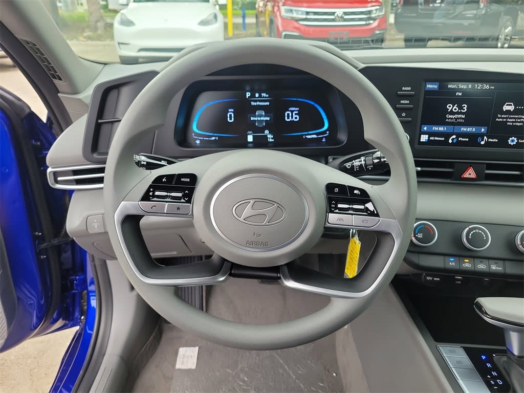 Thumbnail: 2025 Hyundai Elantra - 12