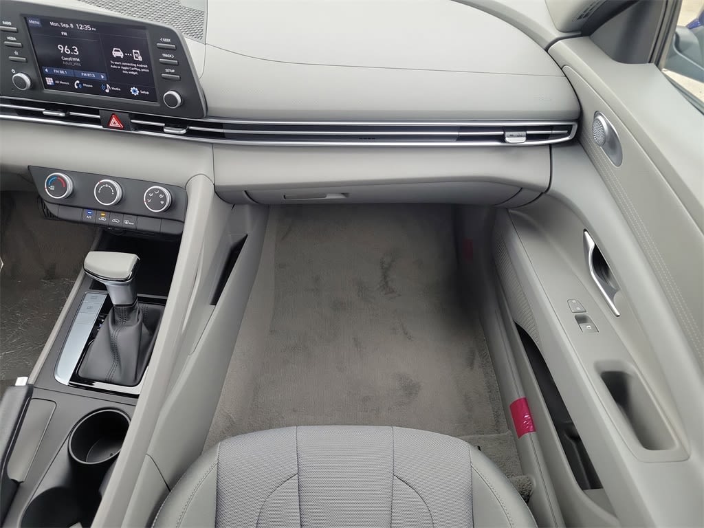 Thumbnail: 2025 Hyundai Elantra - 21