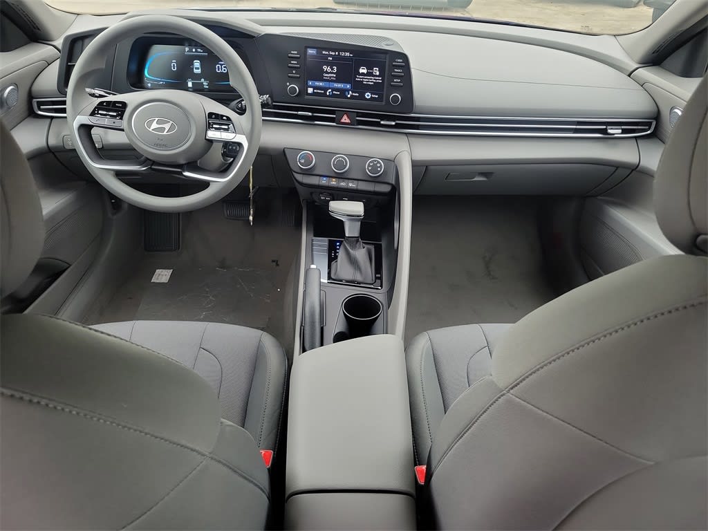 Thumbnail: 2025 Hyundai Elantra - 2