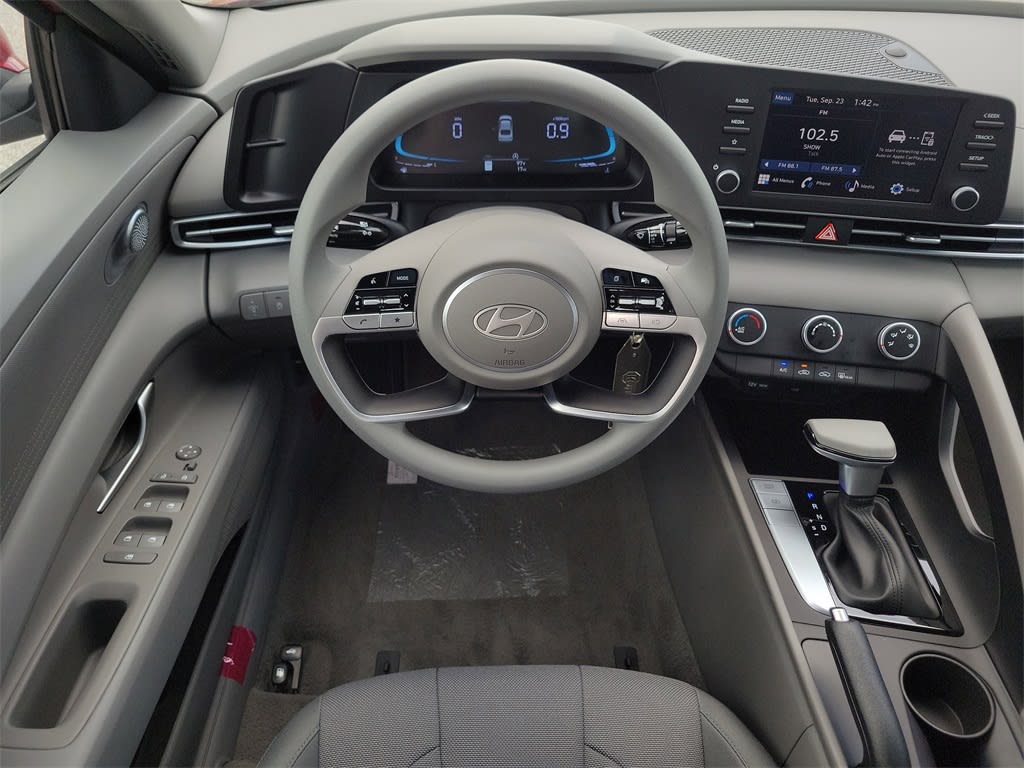 Thumbnail: 2025 Hyundai Elantra - 7