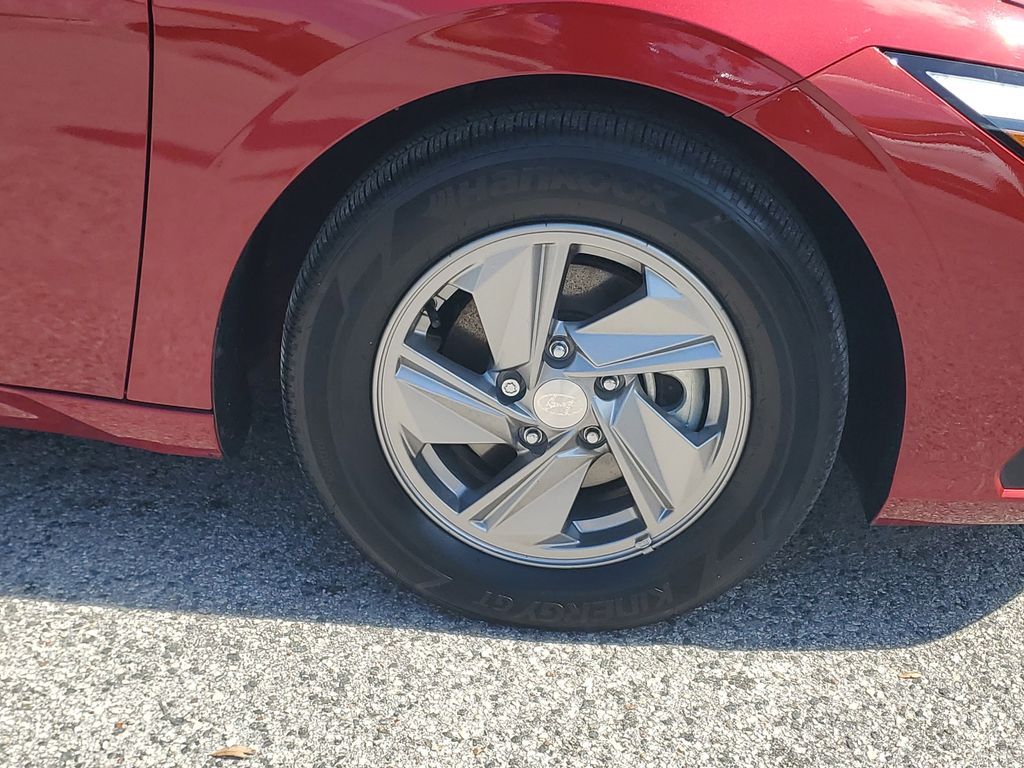 Thumbnail: 2025 Hyundai Elantra - 5