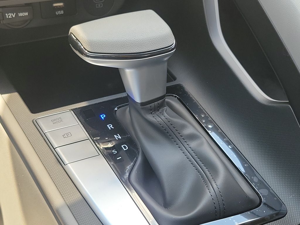 Thumbnail: 2026 Hyundai Elantra - 12