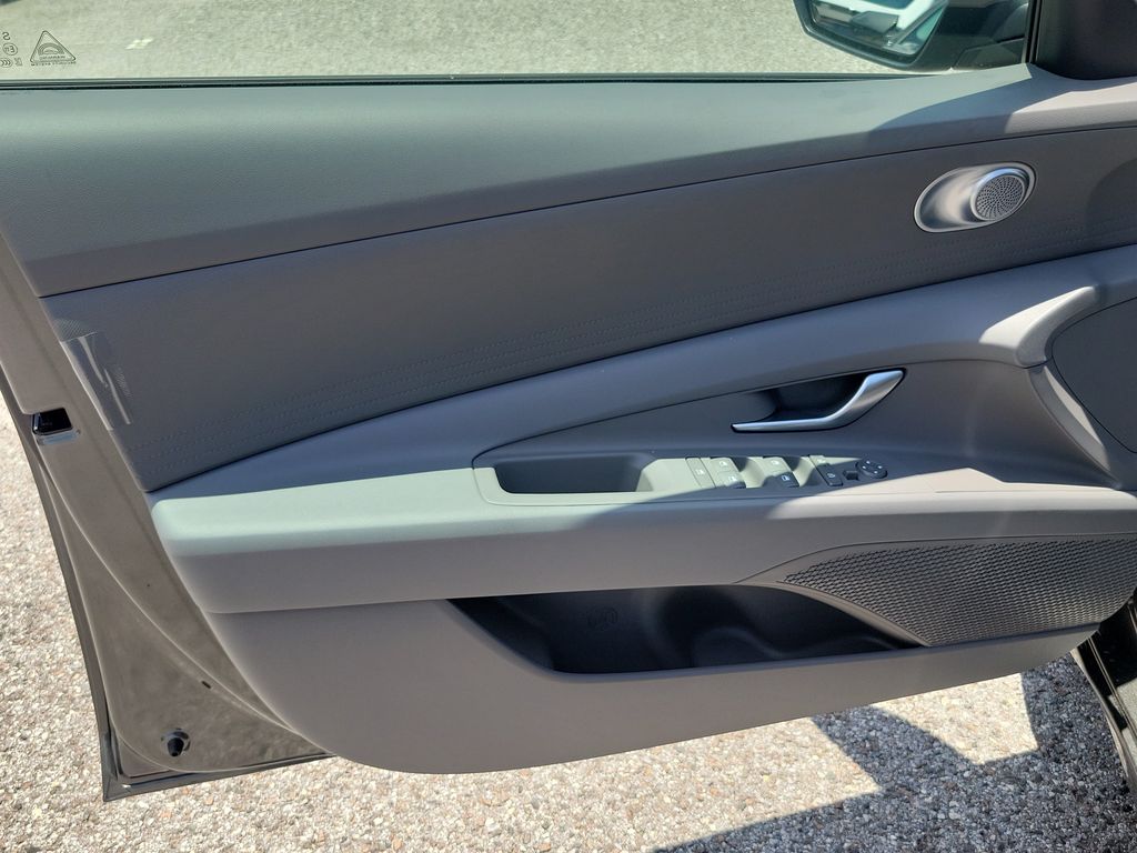 Thumbnail: 2026 Hyundai Elantra - 20