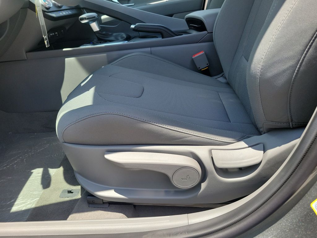 Thumbnail: 2026 Hyundai Elantra - 19