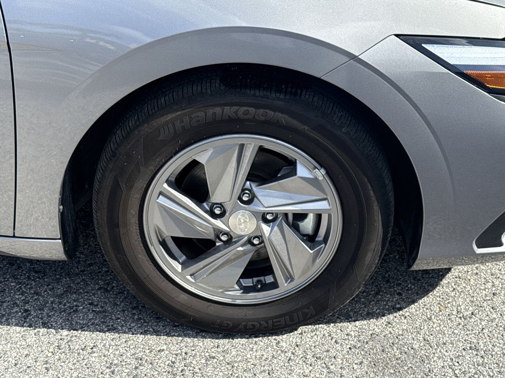 Thumbnail: 2025 Hyundai Elantra - 5