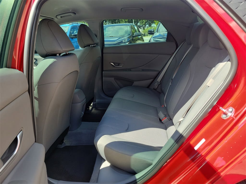 Thumbnail: 2025 Hyundai Elantra - 9