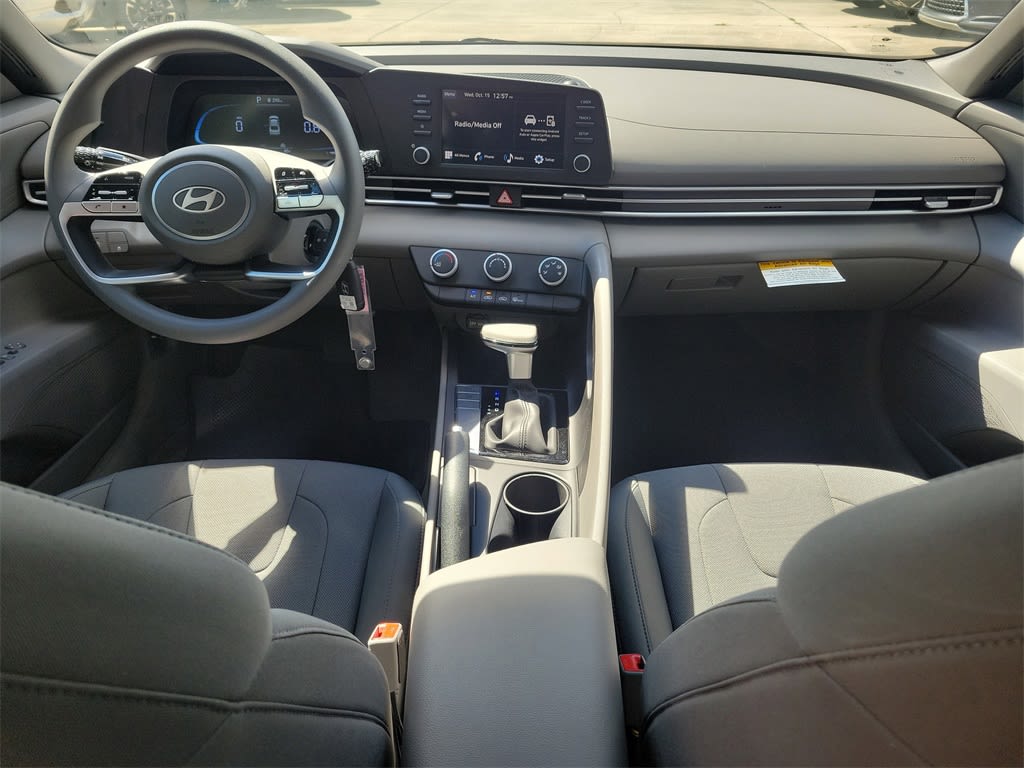 Thumbnail: 2025 Hyundai Elantra - 2