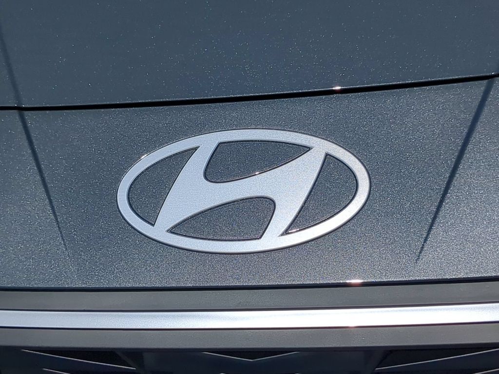 Thumbnail: 2026 Hyundai Elantra - 22