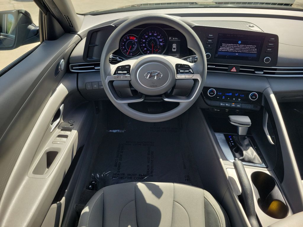 Thumbnail: 2023 Hyundai Elantra - 6