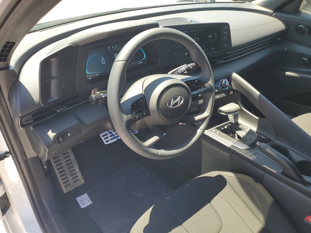 Thumbnail: 2026 Hyundai Elantra - 10