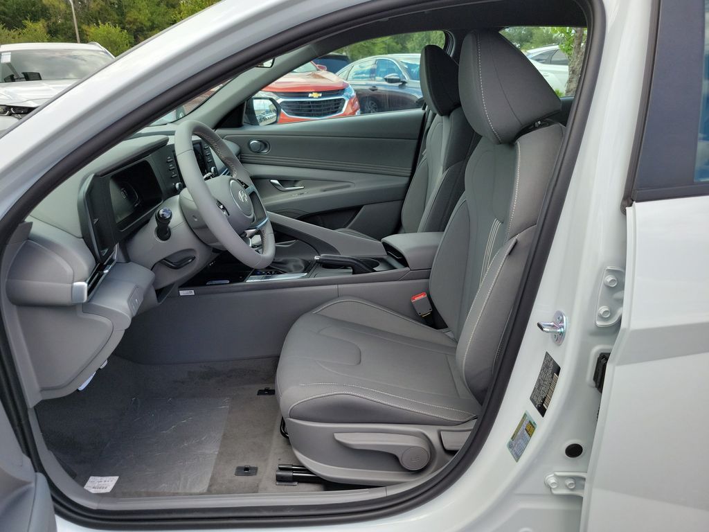 Thumbnail: 2026 Hyundai Elantra - 8