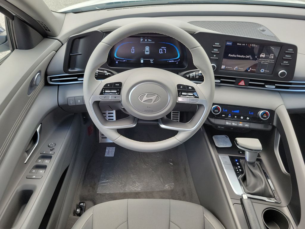 Thumbnail: 2026 Hyundai Elantra - 10