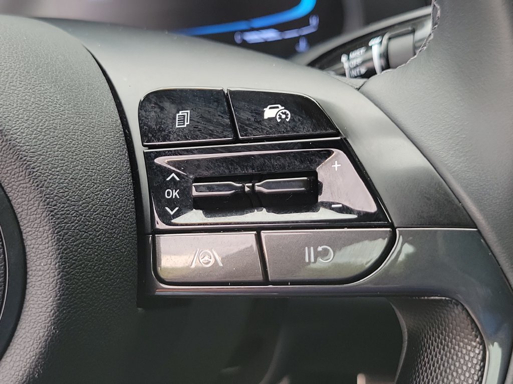 Thumbnail: 2025 Hyundai Elantra - 30