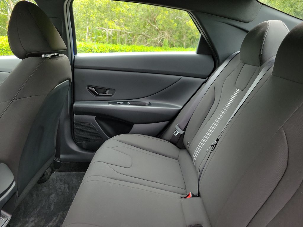 Thumbnail: 2025 Hyundai Elantra - 24