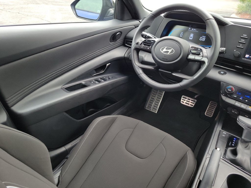 Thumbnail: 2025 Hyundai Elantra - 11
