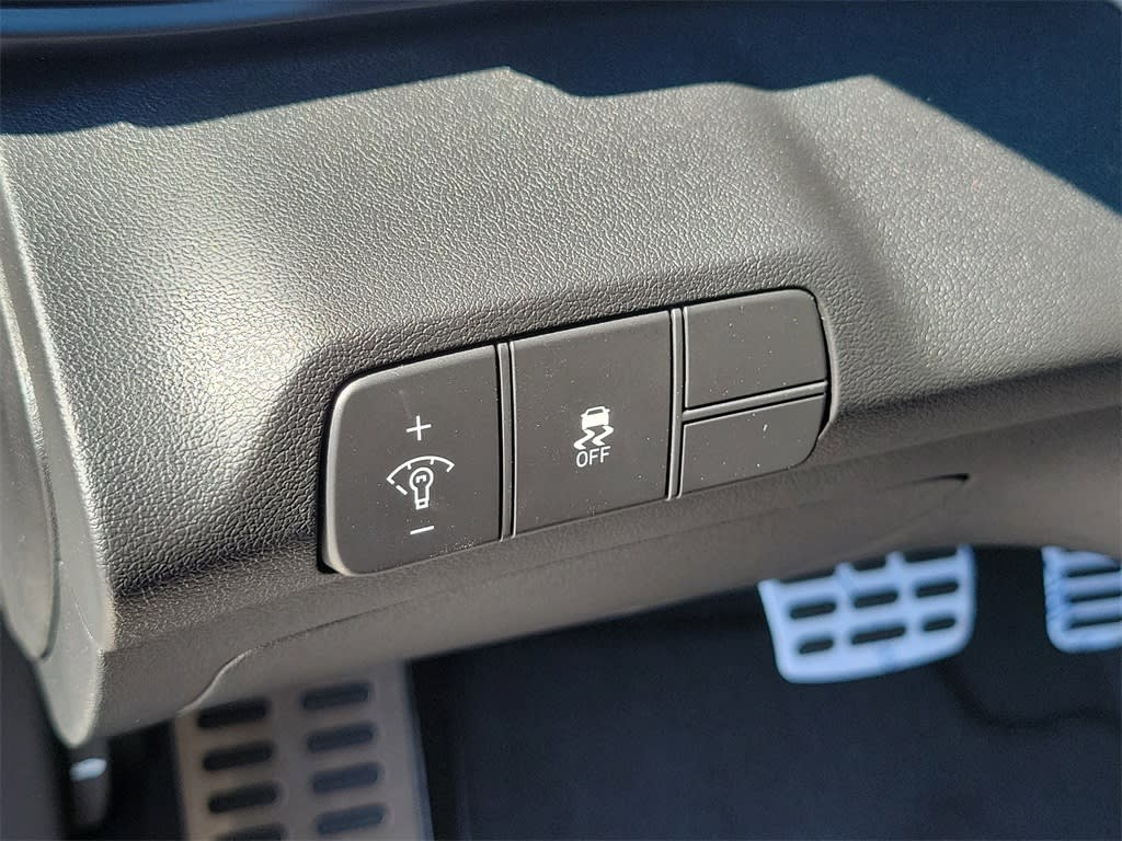 Thumbnail: 2025 Hyundai Elantra - 24