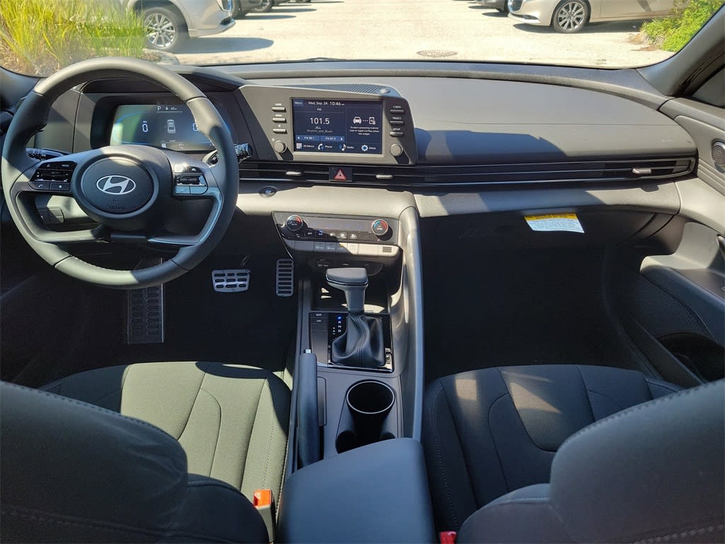 Thumbnail: 2025 Hyundai Elantra - 2