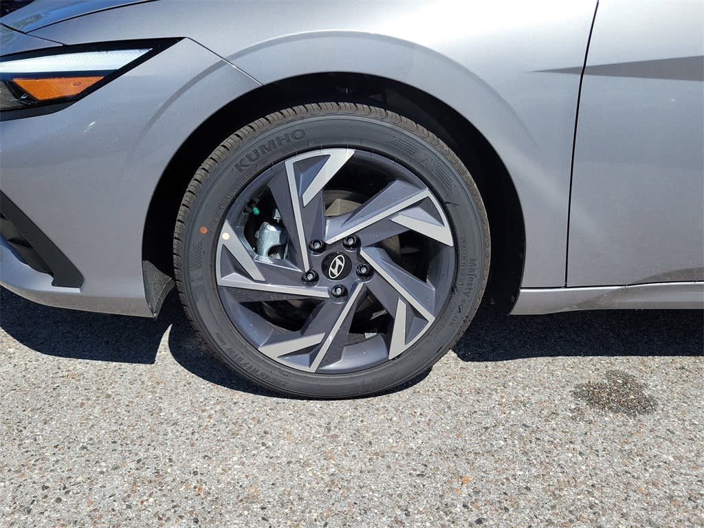 Thumbnail: 2025 Hyundai Elantra - 6