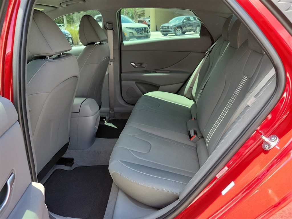 Thumbnail: 2025 Hyundai Elantra - 10