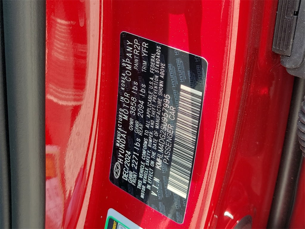 Thumbnail: 2025 Hyundai Elantra - 15