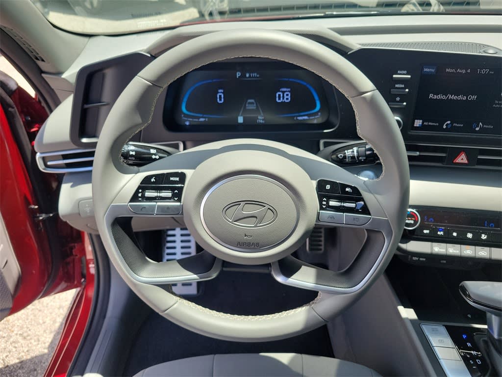 Thumbnail: 2025 Hyundai Elantra - 25