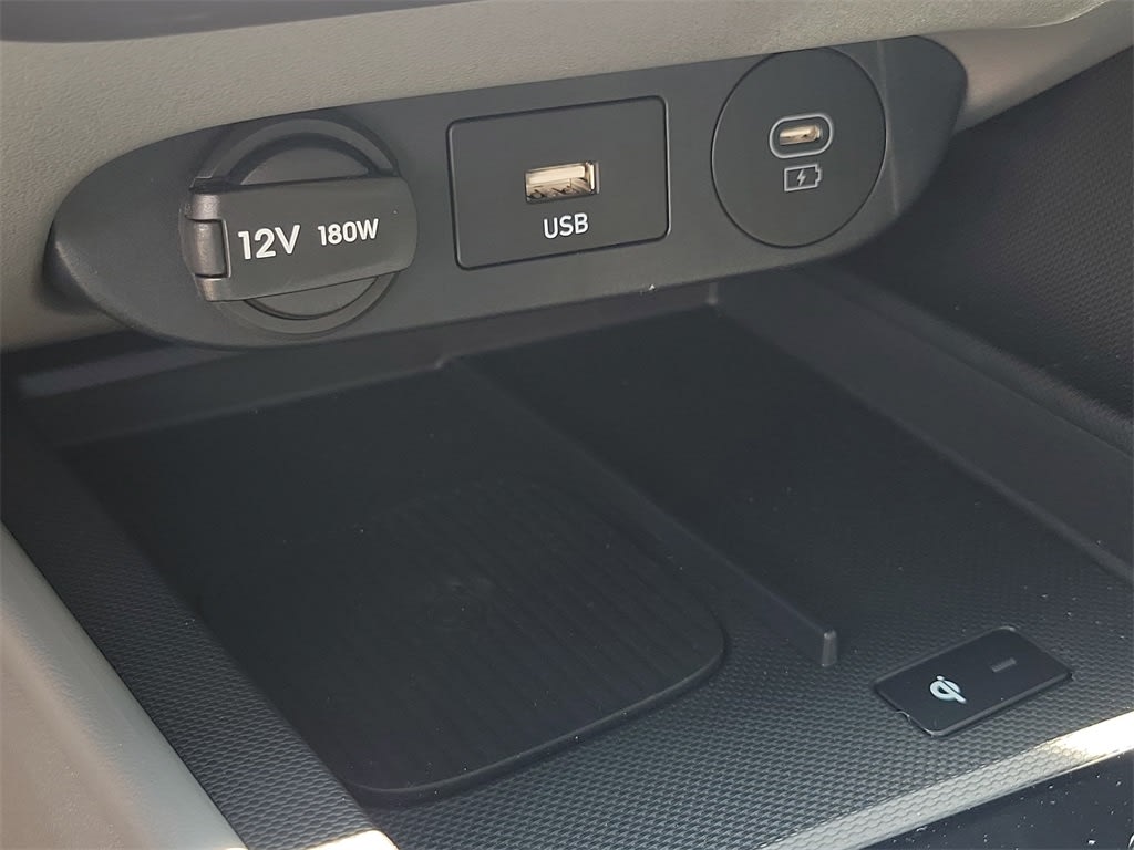 Thumbnail: 2025 Hyundai Elantra - 29