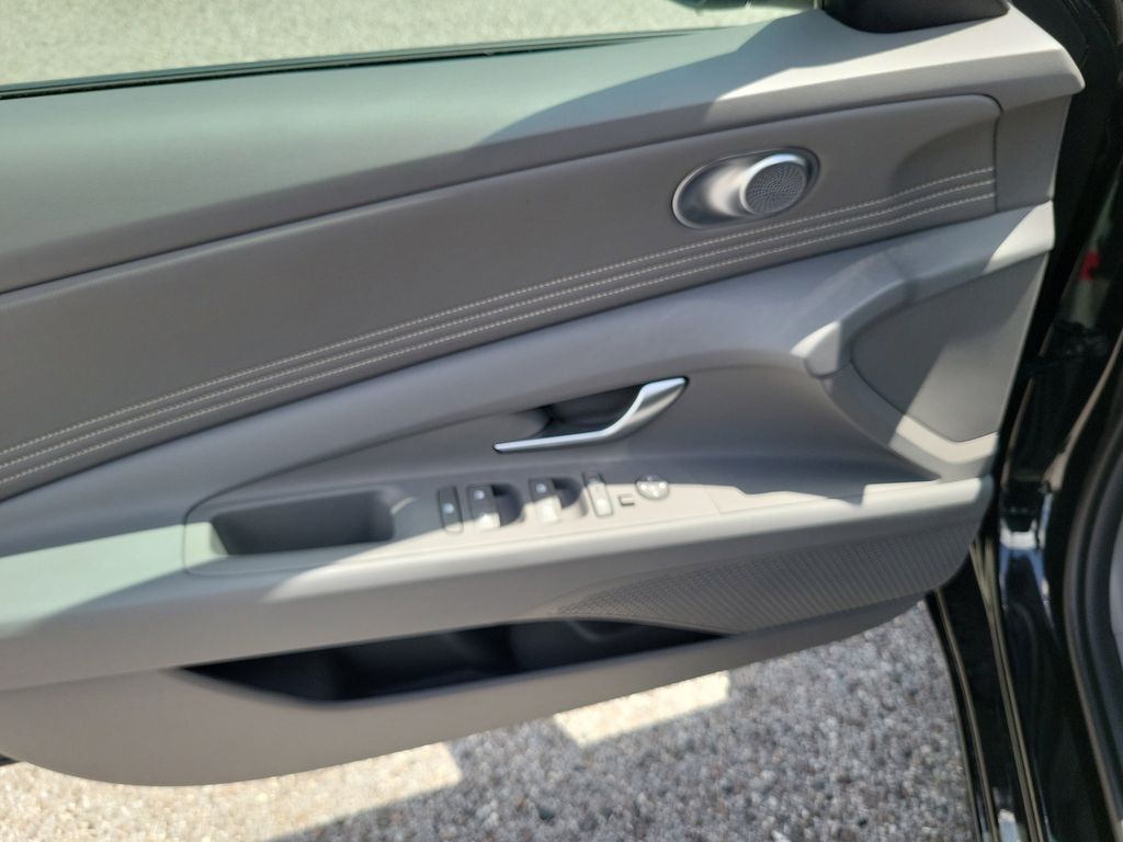 Thumbnail: 2026 Hyundai Elantra - 20