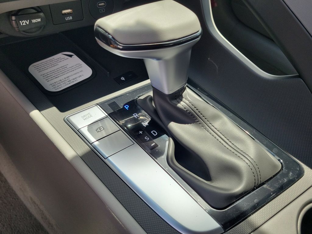 Thumbnail: 2026 Hyundai Elantra - 12