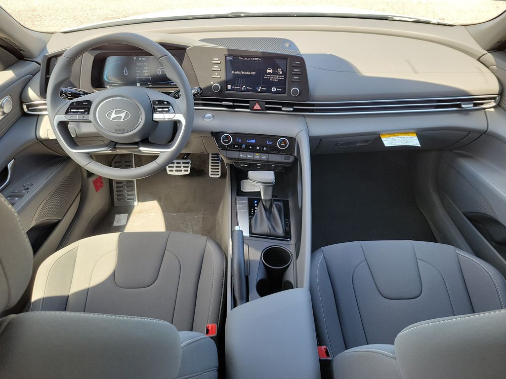 Thumbnail: 2026 Hyundai Elantra - 2
