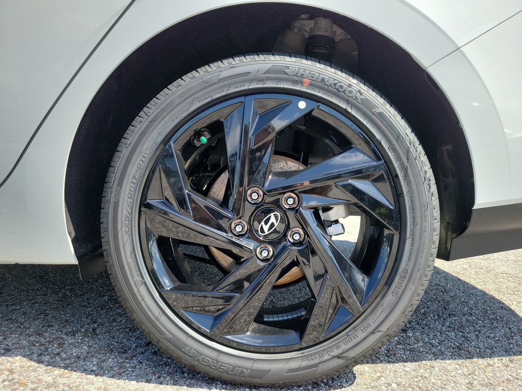 Thumbnail: 2026 Hyundai Elantra - 6
