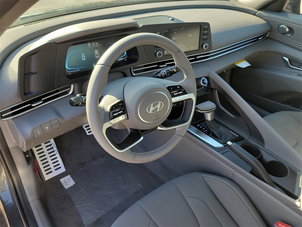 Thumbnail: 2025 Hyundai Elantra - 26