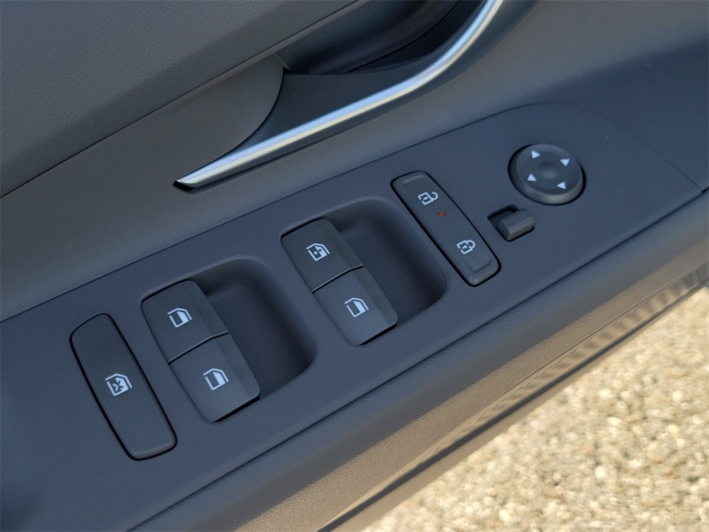 Thumbnail: 2025 Hyundai Elantra - 24