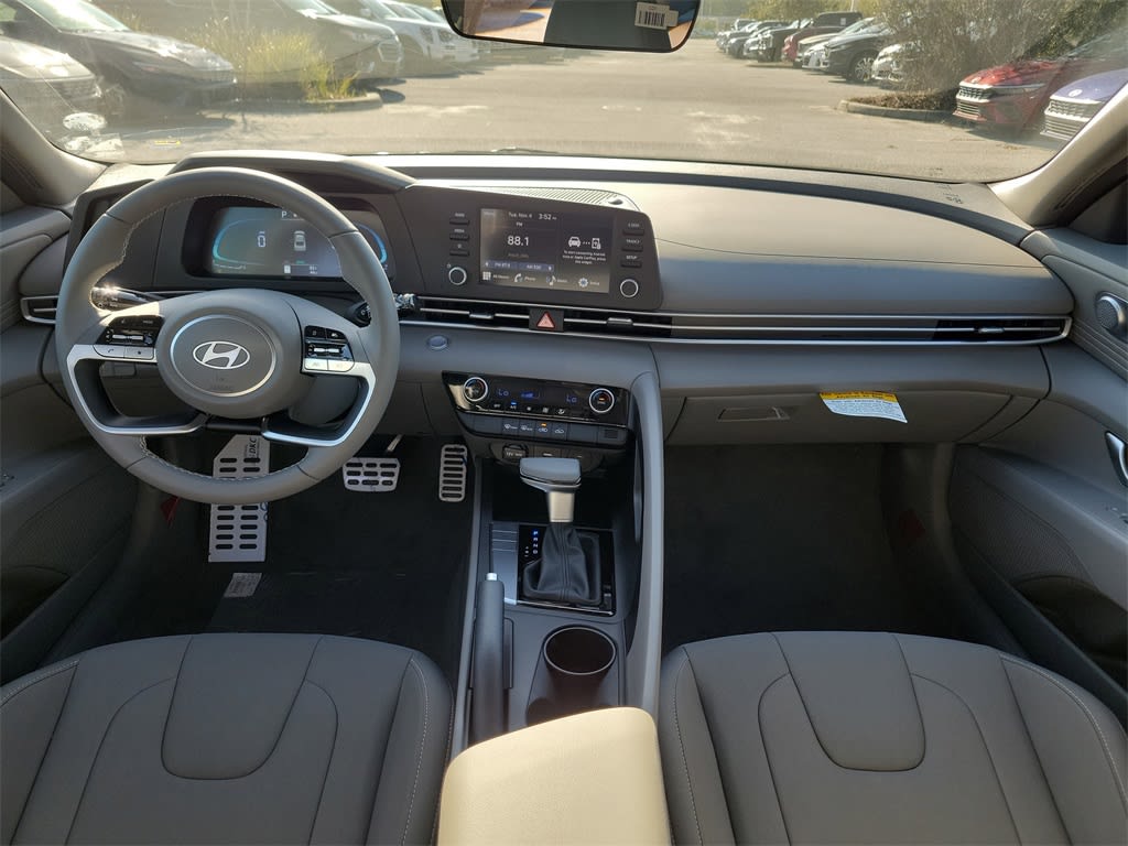 Thumbnail: 2025 Hyundai Elantra - 2