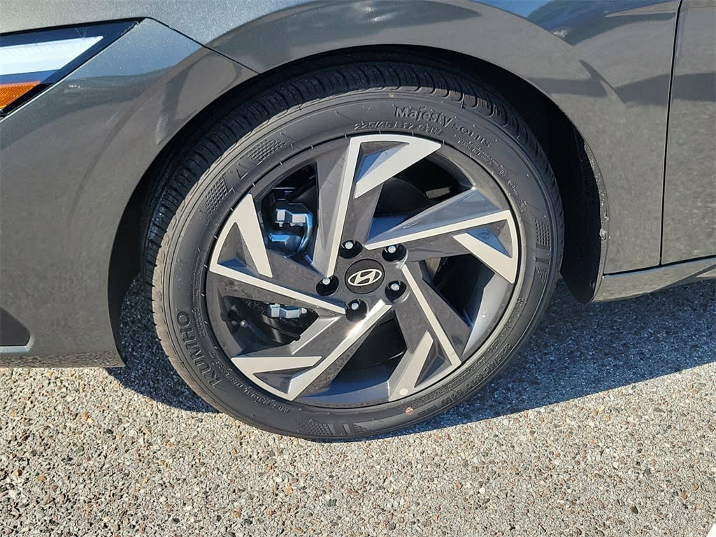 Thumbnail: 2025 Hyundai Elantra - 7