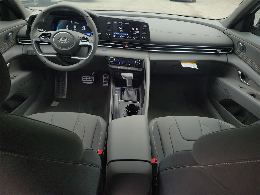 Thumbnail: 2025 Hyundai Elantra - 2