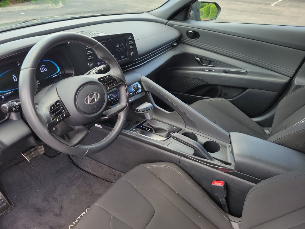 Thumbnail: 2025 Hyundai Elantra - 2