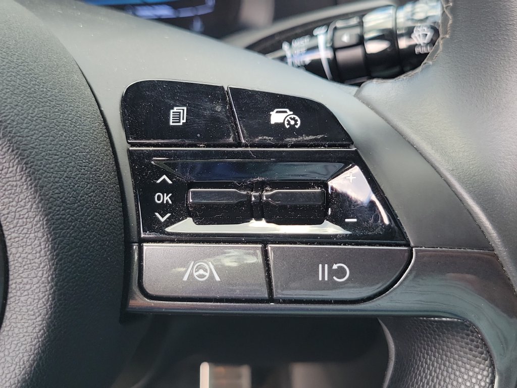 Thumbnail: 2025 Hyundai Elantra - 31