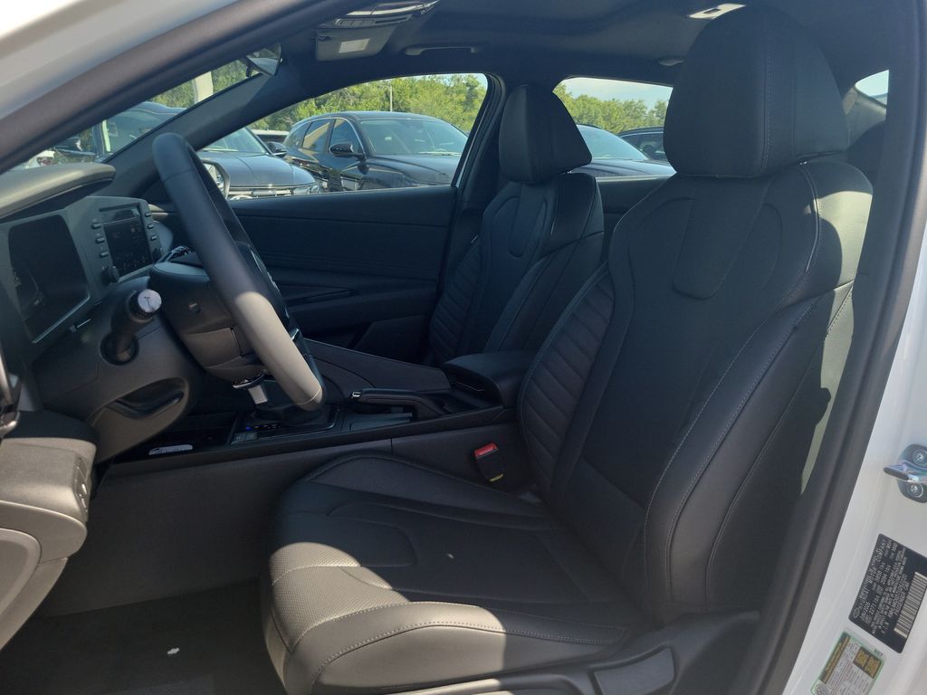 Thumbnail: 2026 Hyundai Elantra - 9